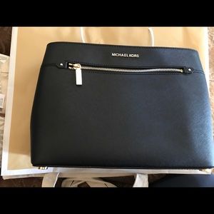 Michael Kors NWT Hailee Medium Satchel Black